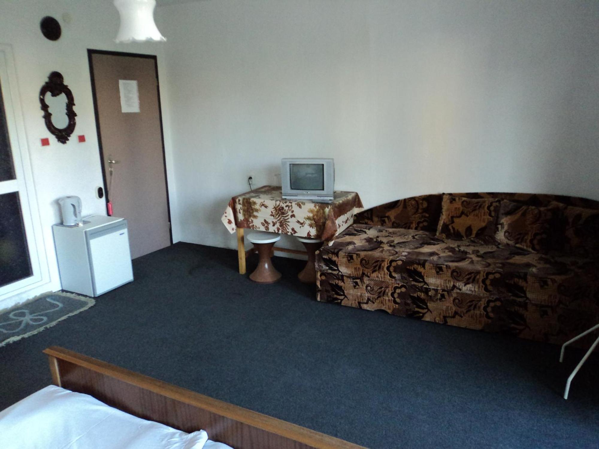 Guest House Drazhev オブゾー エクステリア 写真