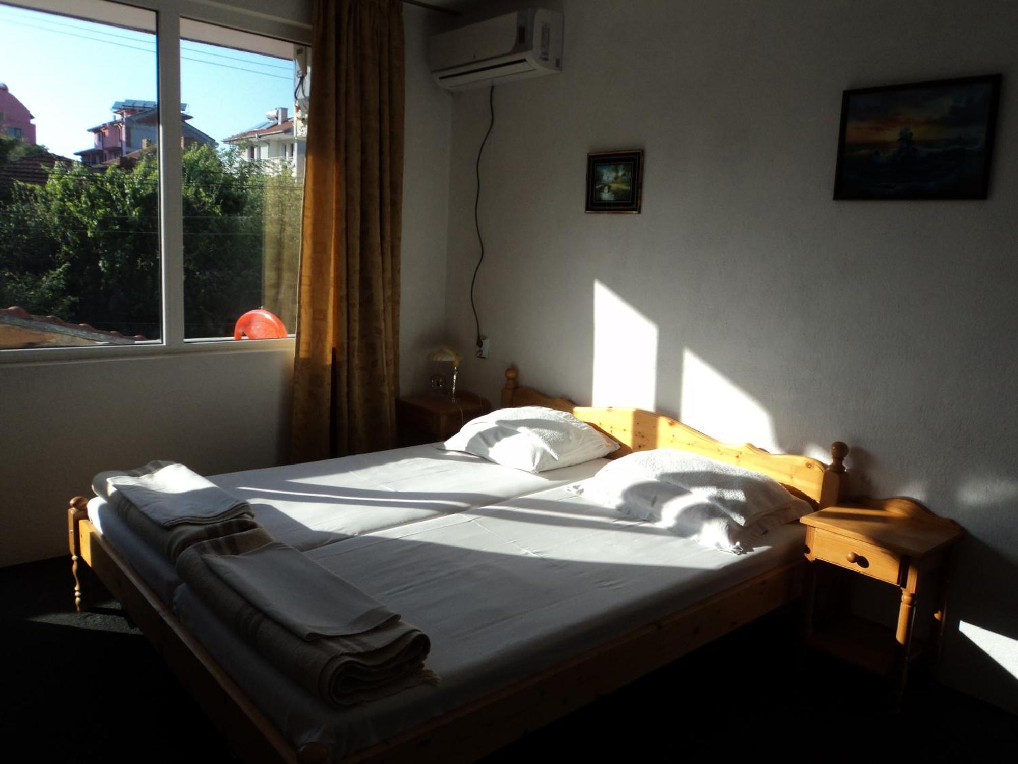 Guest House Drazhev オブゾー エクステリア 写真