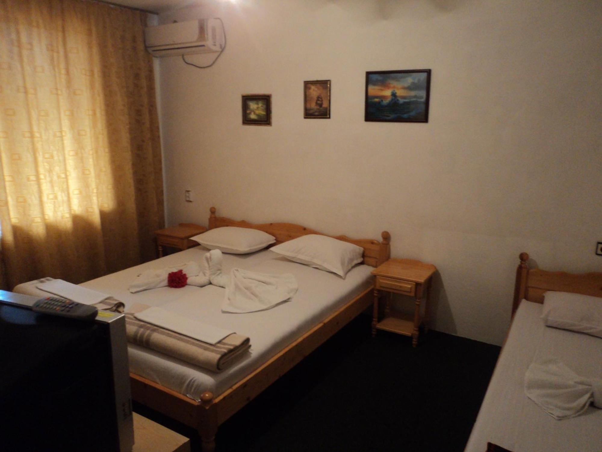 Guest House Drazhev オブゾー エクステリア 写真