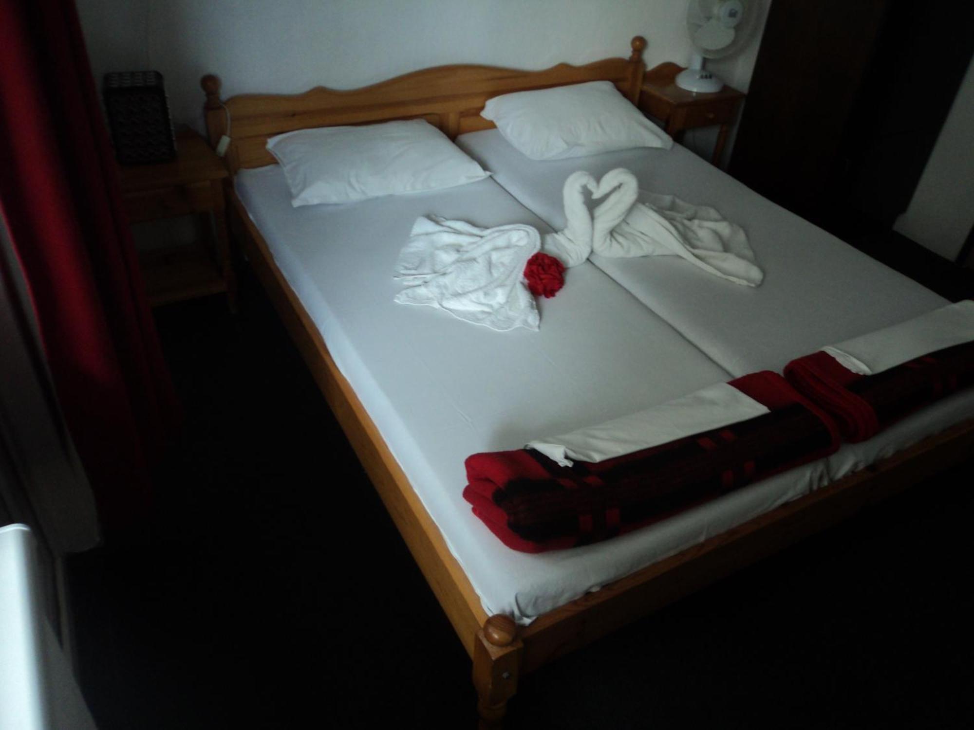 Guest House Drazhev オブゾー エクステリア 写真