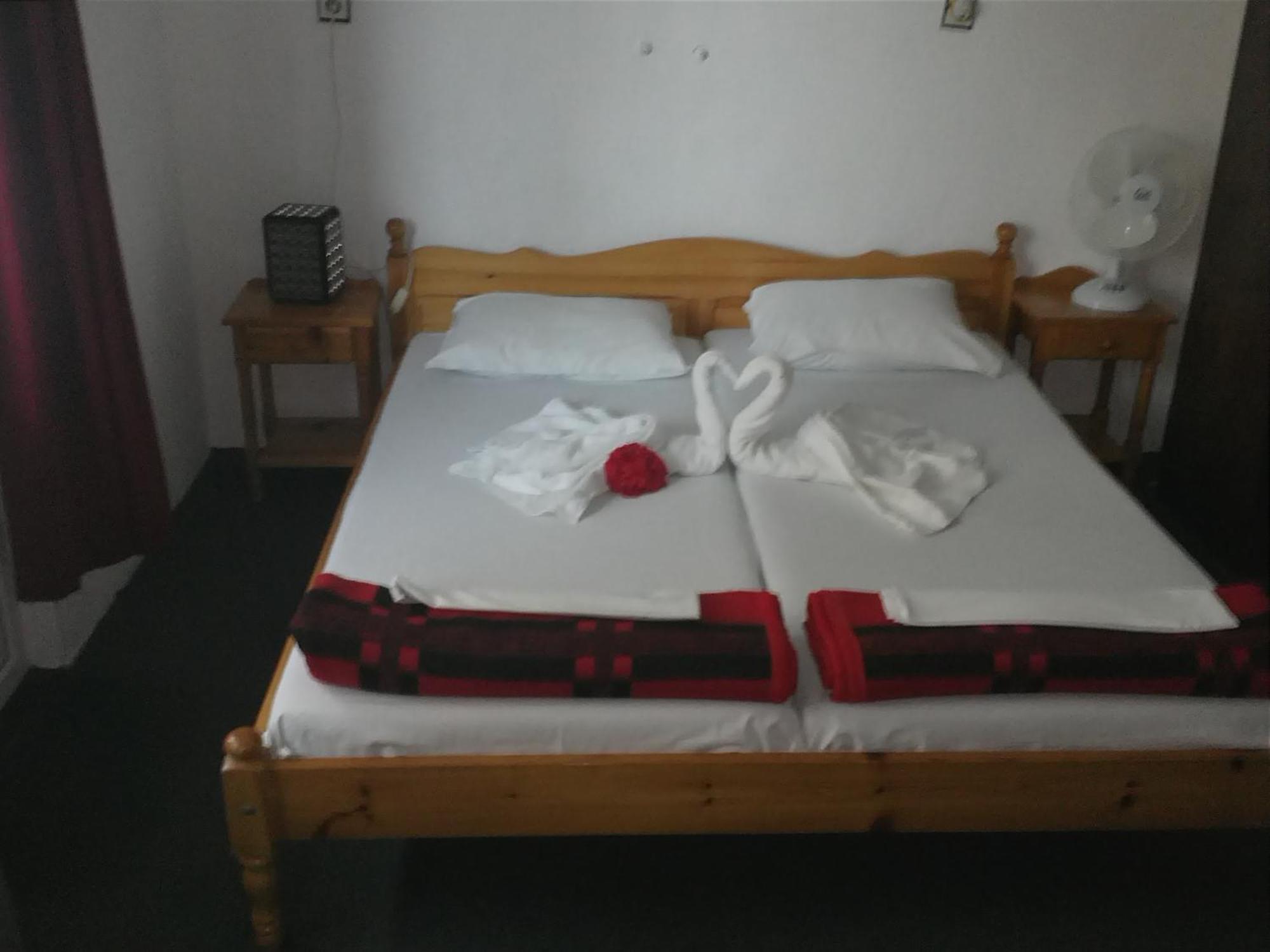 Guest House Drazhev オブゾー エクステリア 写真